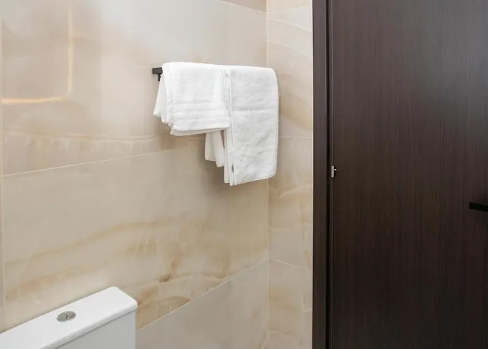 Сasa de vacaciones Palmove Renovated Meneou House *