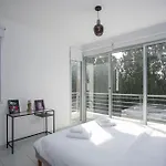 Palmove Renovated Meneou House