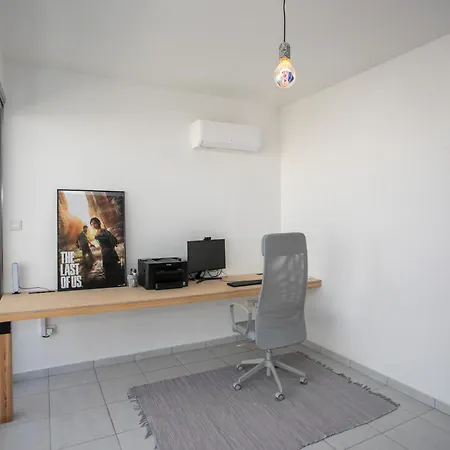 Palmove Renovated Meneou House * Larnaca