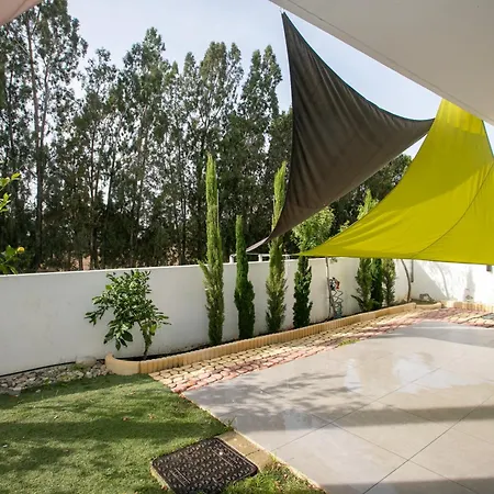 Palmove Renovated Meneou House * Larnaca